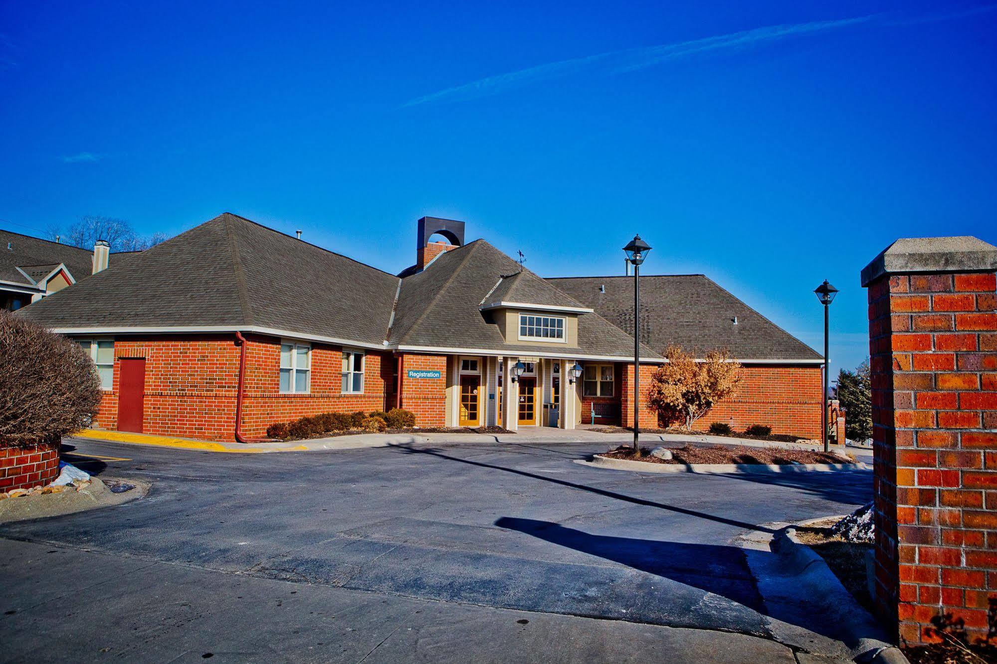 Suburban Extended Stay Hotel Omaha Exterior foto