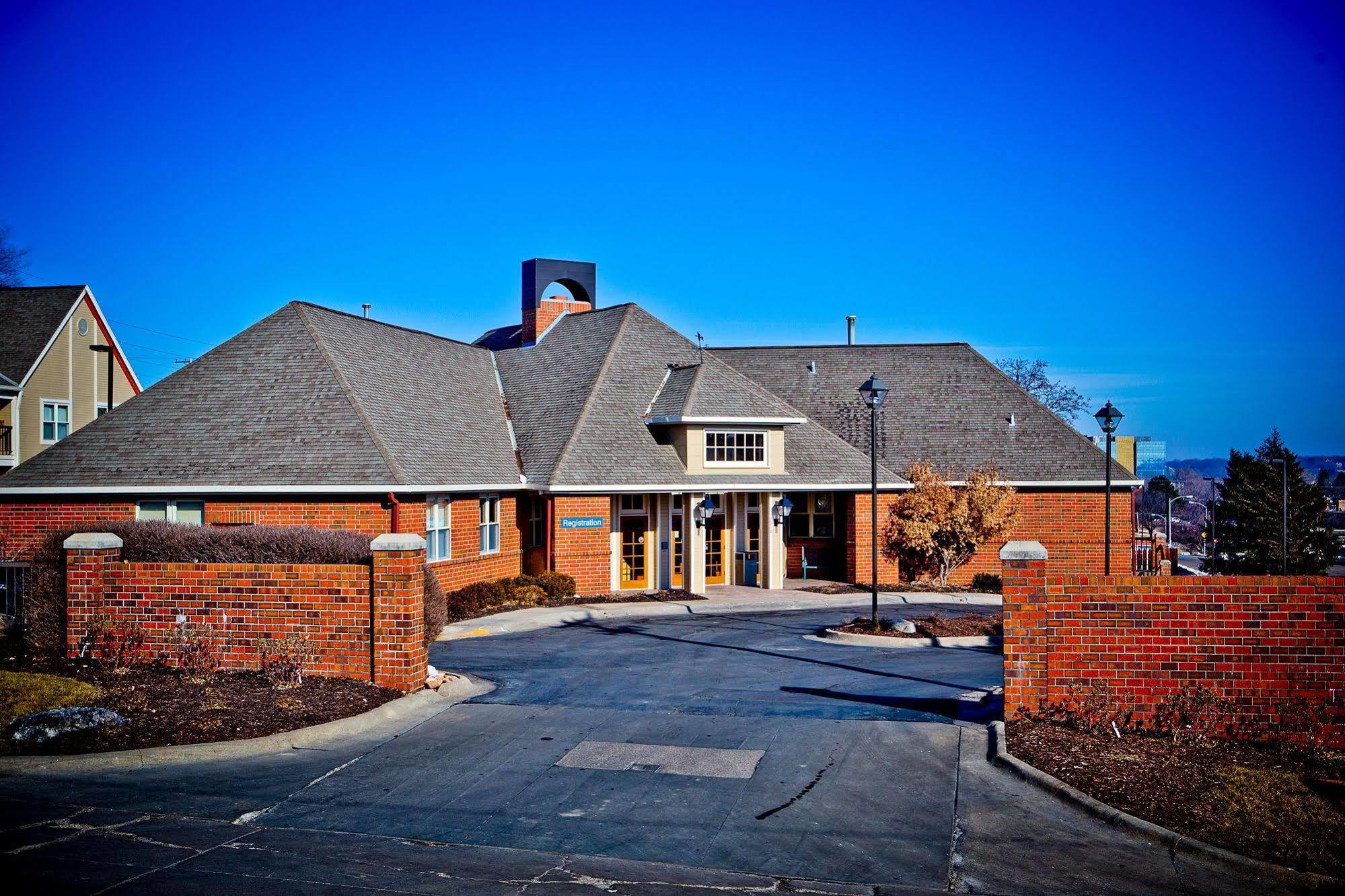 Suburban Extended Stay Hotel Omaha Exterior foto