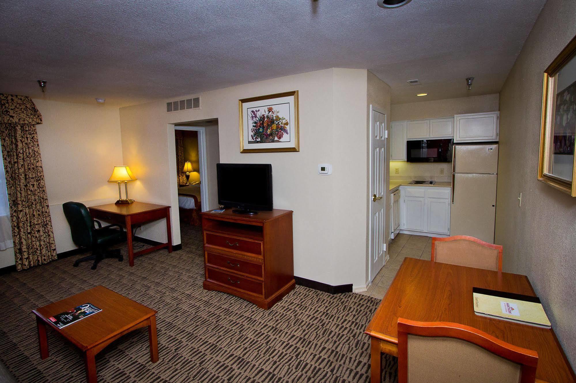 Suburban Extended Stay Hotel Omaha Exterior foto